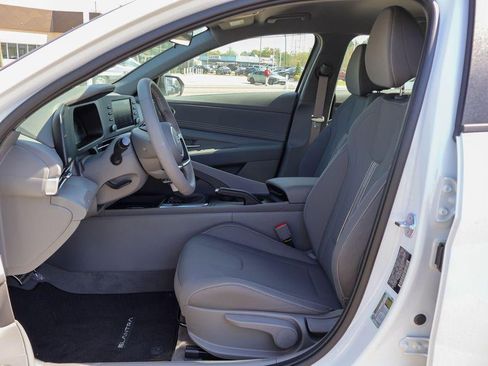 New 2026 Hyundai Elantra Sport image 7