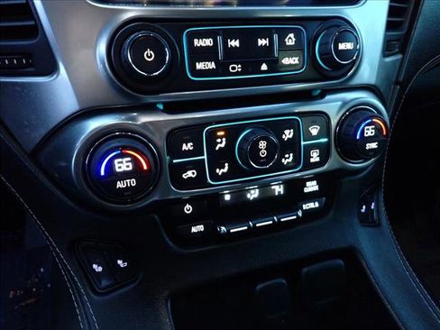 Used 2015 Chevrolet Suburban LT w/ Luxury Package image 22