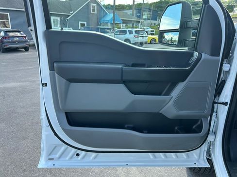 Used 2023 Ford F250 XL w/ XL Driver Assist Package AWD/4WD image 16