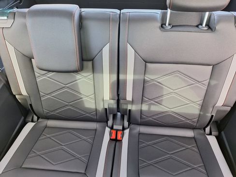 New 2026 Volkswagen Atlas Peak Edition AWD/4WD image 26