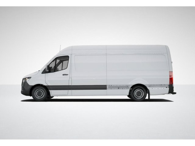 Used 2025 Mercedes-Benz Sprinter 2500 image 34