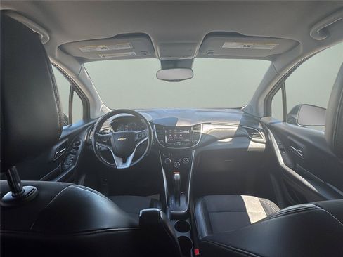 Used 2022 Chevrolet Trax LT w/ Redline Edition AWD/4WD image 20