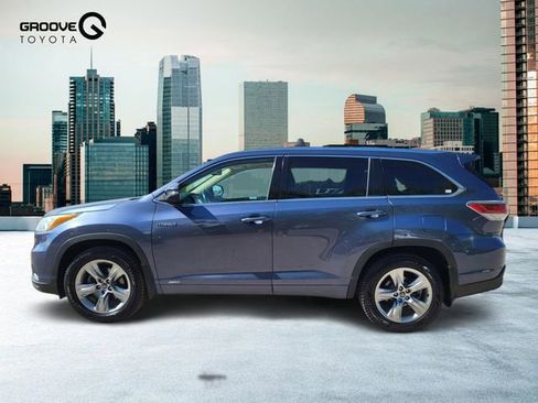 Used 2016 Toyota Highlander Limited Platinum AWD/4WD image 2