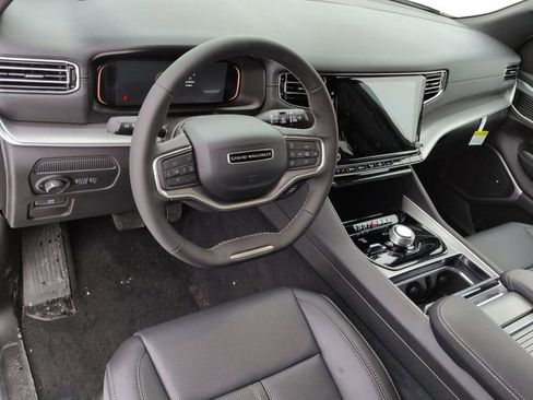 New 2026 Jeep Grand Wagoneer L Limited AWD/4WD image 11