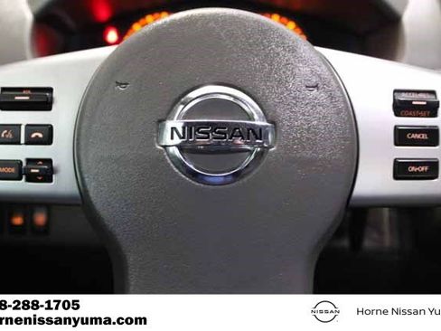 Used 2018 Nissan Frontier SV w/ Value Truck Package AWD/4WD image 9