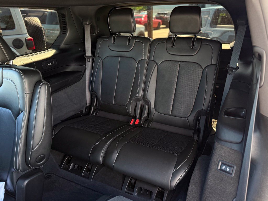 Used 2023 Jeep Grand Cherokee L Overland AWD/4WD image 20