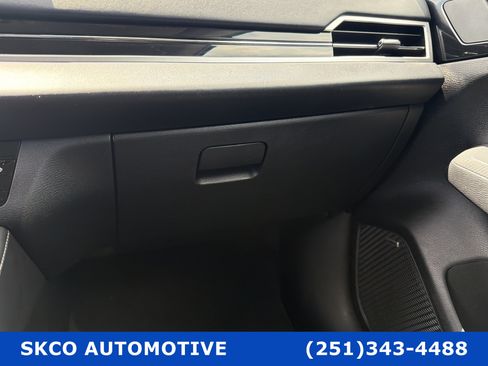 Used 2025 Mitsubishi Outlander SE AWD/4WD image 17