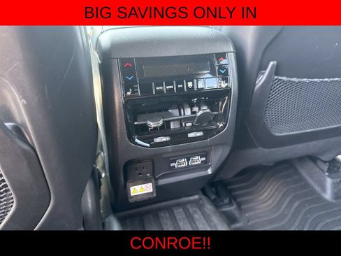 Used 2024 Jeep Grand Cherokee Overland w/ Advanced Protech Group III AWD/4WD image 25