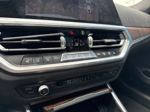 Used 2021 BMW 330i xDrive Sedan AWD/4WD image 18