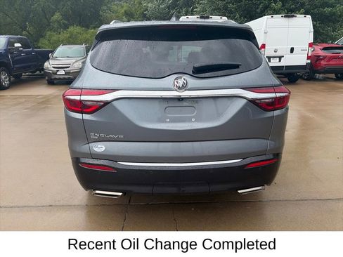 Used 2021 Buick Enclave Essence AWD/4WD image 9
