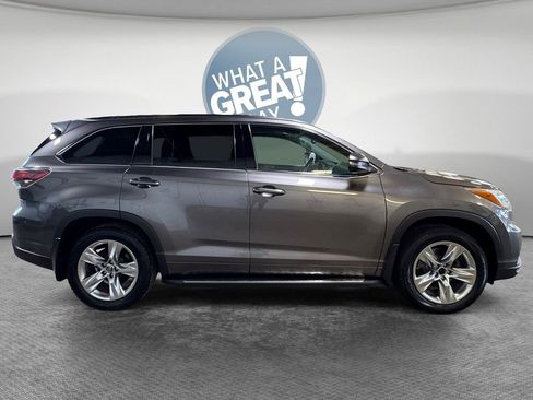 Used 2016 Toyota Highlander Limited image 2