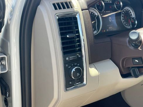 Used 2016 RAM 1500 Laramie w/ Convenience Group AWD/4WD image 5