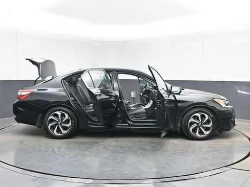 Used 2017 Honda Accord EX-L image 51