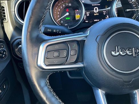 Used 2021 Jeep Wrangler Unlimited Sahara w/ Cold Weather Group image 19