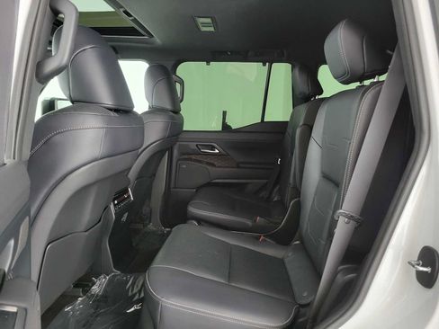 Used 2024 Lexus GX 550 w/ Accessory Package (Z1) AWD/4WD image 19