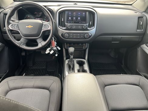 Used 2022 Chevrolet Colorado LT w/ Fleet Safety Package image 4