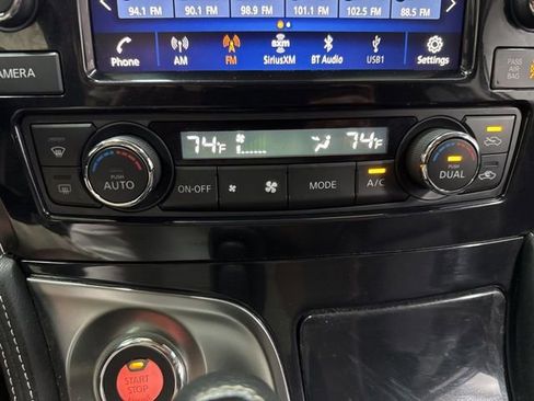 Used 2022 Nissan Maxima SV w/ Floor Mat Group FWD image 21