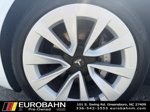 Used 2022 Tesla Model 3 Long Range AWD/4WD image 25