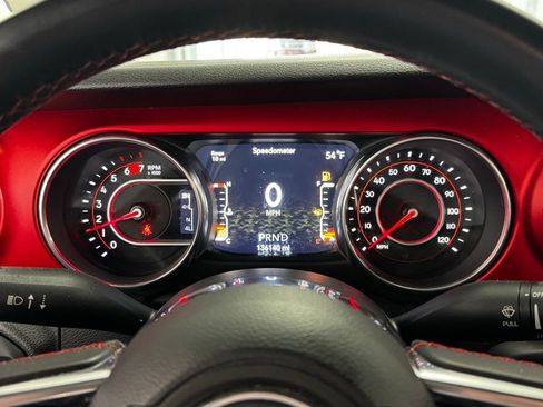 Used 2018 Jeep Wrangler Unlimited Rubicon image 12