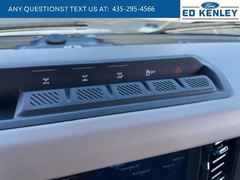Used 2023 Ford Bronco Wildtrak AWD/4WD image 11