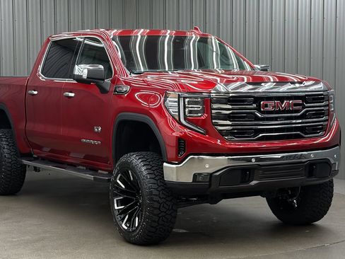 Used 2026 GMC Sierra 1500 SLT w/ SLT Premium Plus Package AWD/4WD image 7