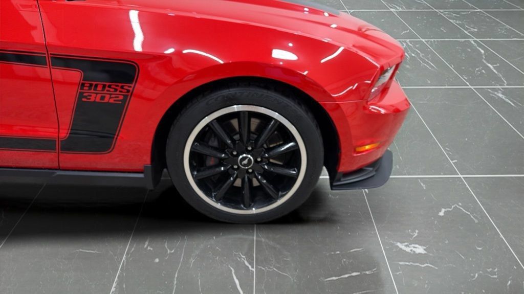 Used 2012 Ford Mustang Boss 302 w/ Boss 302 Accessory Pkg RWD image 9