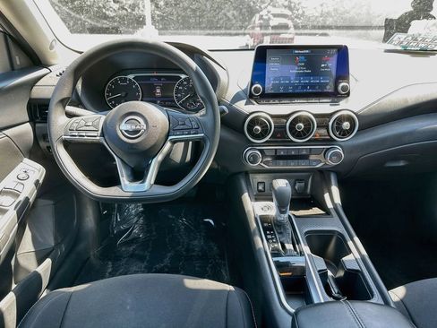 Used 2025 Nissan Sentra SV FWD image 28