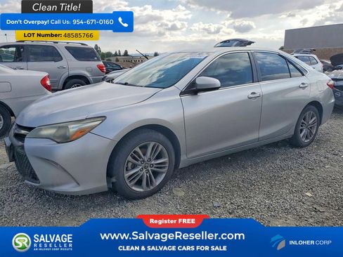 Used 2015 Toyota Camry SE w/ Moonroof Package image 1