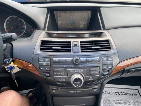 Used 2011 Honda Accord EX-L image 12