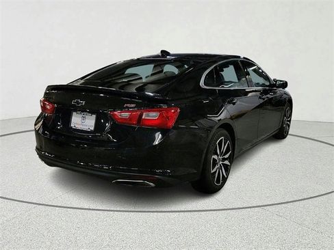 Used 2022 Chevrolet Malibu RS image 4