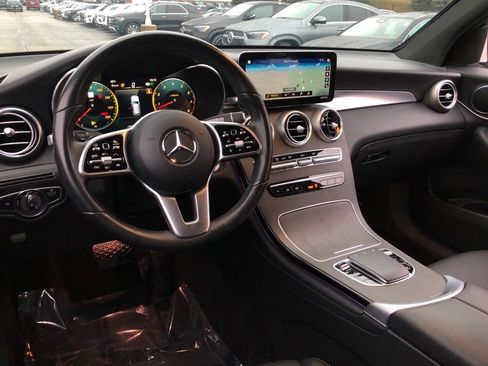 Used 2022 Mercedes-Benz GLC 300 4MATIC w/ Driver Assistance Package image 15