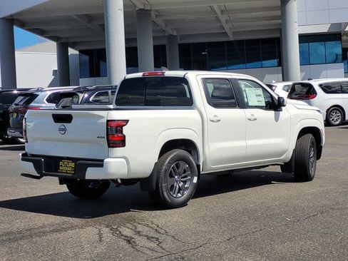 New 2026 Nissan Frontier SV w/ Tow Package AWD/4WD image 5
