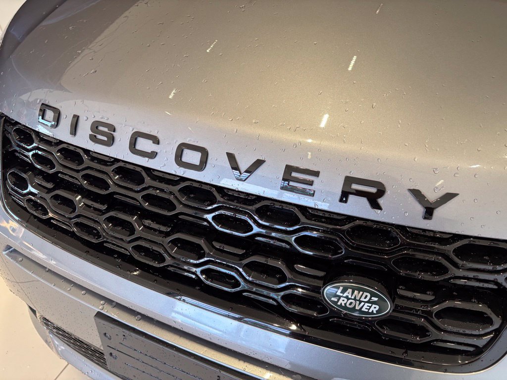 Used 2021 Land Rover Discovery Sport S R-Dynamic AWD/4WD image 8
