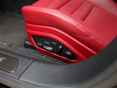 Certified 2023 Porsche Panamera GTS image 15