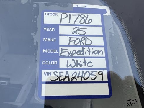 Used 2025 Ford Expedition Platinum w/ Platinum Ultimate Package image 27