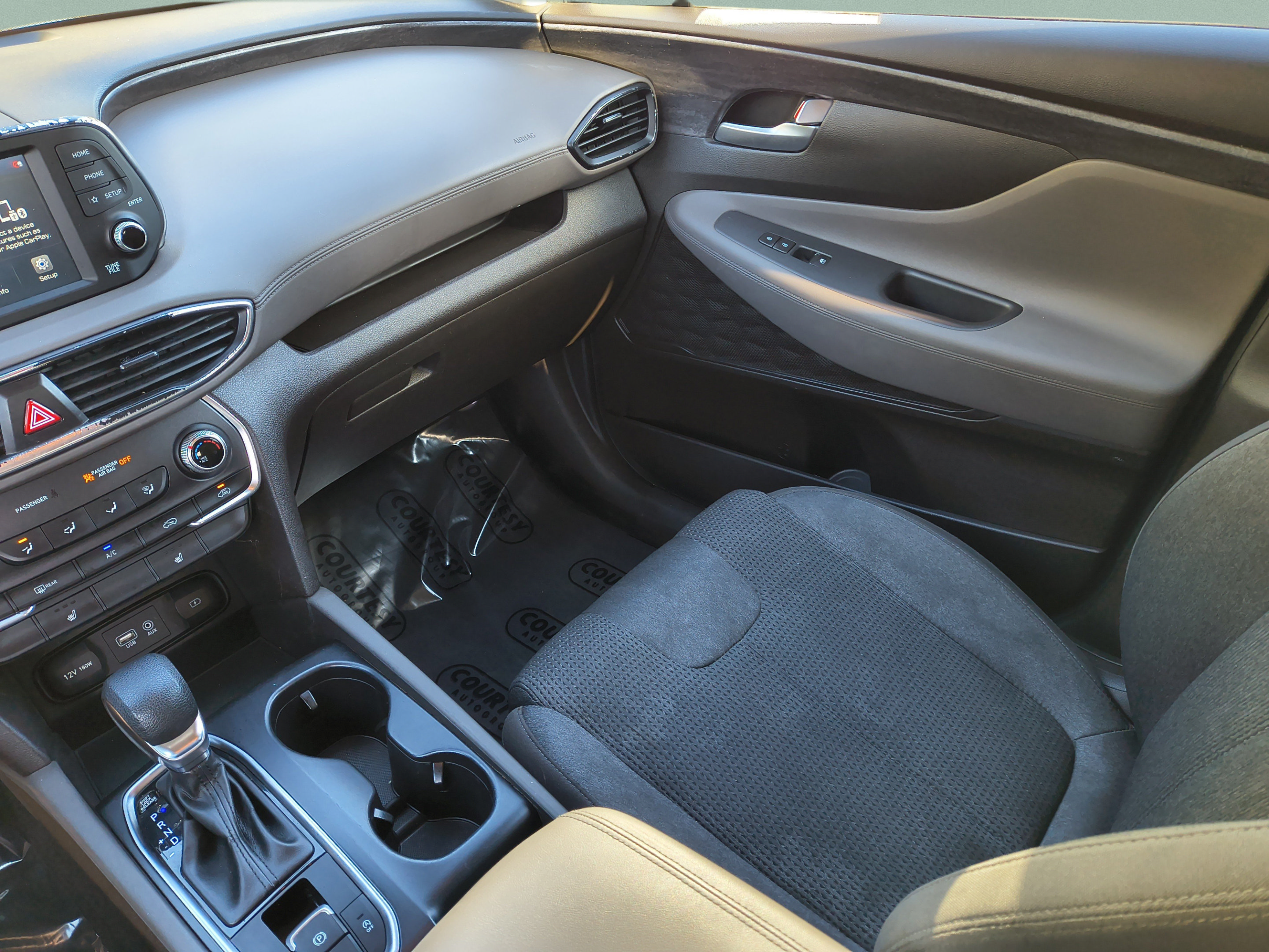 Used 2020 Hyundai Santa Fe SEL FWD image 13