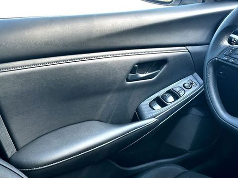 Used 2025 Nissan Sentra S FWD image 26