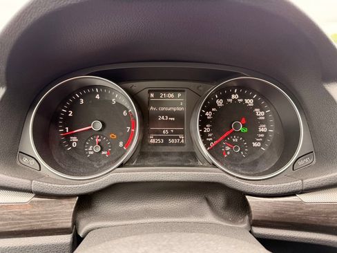 Used 2017 Volkswagen Passat 1.8T SE w/ SE Lighting Package FWD image 14