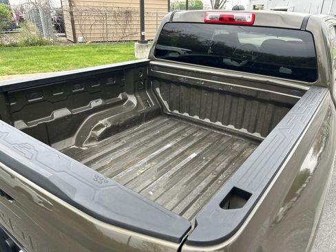 Used 2023 Chevrolet Colorado W/T image 12