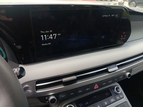 Used 2025 Hyundai Palisade SEL AWD/4WD image 3