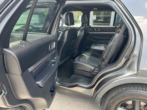 Used 2019 Ford Explorer Sport w/ Equipment Group 401A AWD/4WD image 15