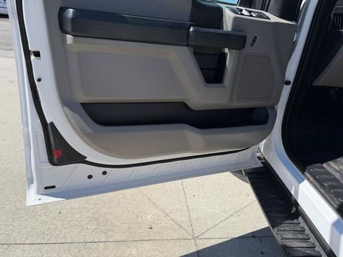 Used 2017 Ford F150 XL w/ Equipment Group 101A Mid AWD/4WD image 29