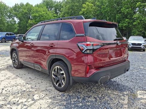 Certified 2025 Subaru Forester Limited AWD/4WD image 7
