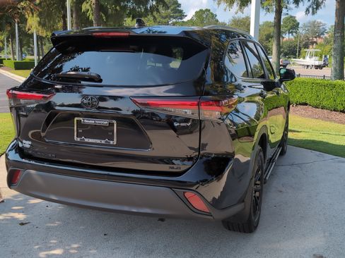 Certified 2026 Toyota Highlander XLE AWD/4WD image 10