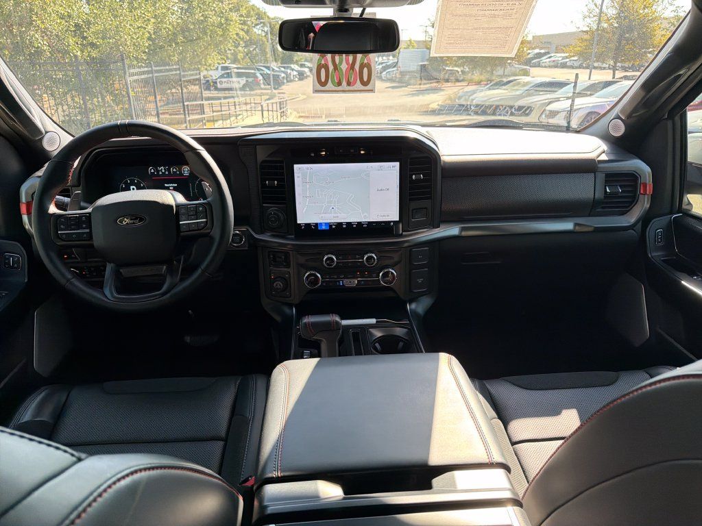 Used 2025 Ford F150 Raptor AWD/4WD image 31