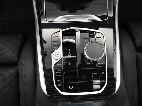 New 2026 BMW X5 xDrive50e w/ M Sport Package image 15