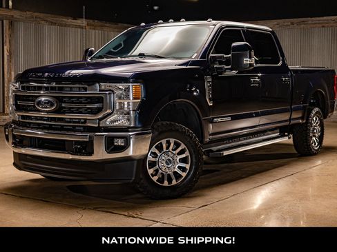 Used 2022 Ford F250 Lariat w/ Snow Plow/Camper Package image 4