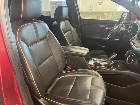 Used 2019 Chevrolet Blazer Premier w/ Sun and Wheels Package AWD/4WD image 36