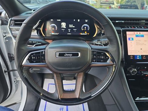 Used 2023 Jeep Grand Cherokee L Summit w/ Advanced Protech Group IV image 18