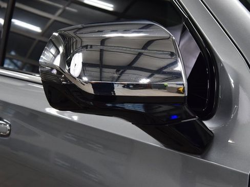 Used 2023 Chevrolet Tahoe Premier image 16